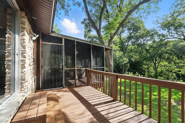 11915 River Oaks Trl, Austin, TX 78753 - deck featuring a sunroom and a lawn