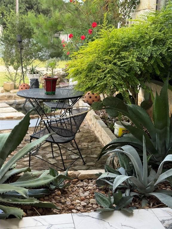 376 Alta Vista Dr, Bastrop, TX 78602 - photo 3
