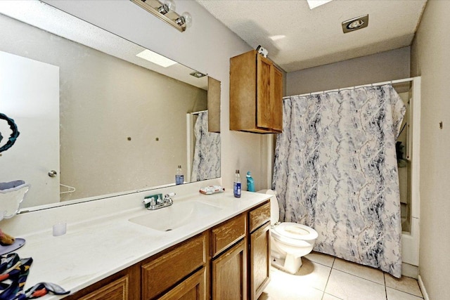 7825 Beauregard Cir Unit 25, Austin, TX 78745 - full bathroom featuring vanity, tile patterned floors, and shower / bath combination with curtain