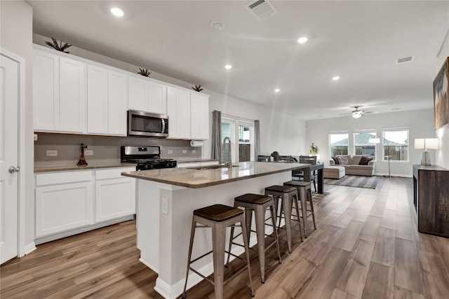 202 Grapefruit Rd, Hutto, TX 78634 - photo 1