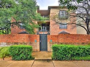 914 22 1/2 St Unit 302, Austin, TX 78705 - photo 1
