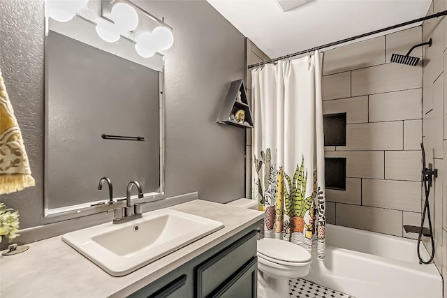 255 Mesquite Dr, Cedar Creek, TX 78612 - bathroom with vanity, shower / tub combo with curtain, and a textured wall