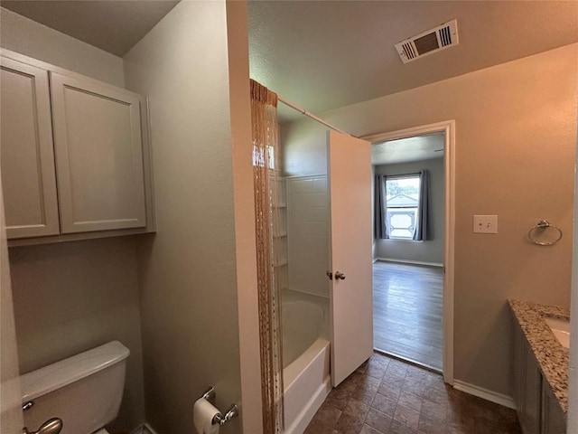 2101 Whistling Way, Taylor, TX 76574 - full bath with vanity and shower / bathtub combination