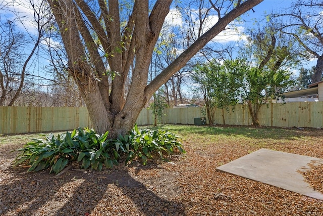 9417 N Creek Dr, Austin, TX 78753 - fenced backyard with a patio