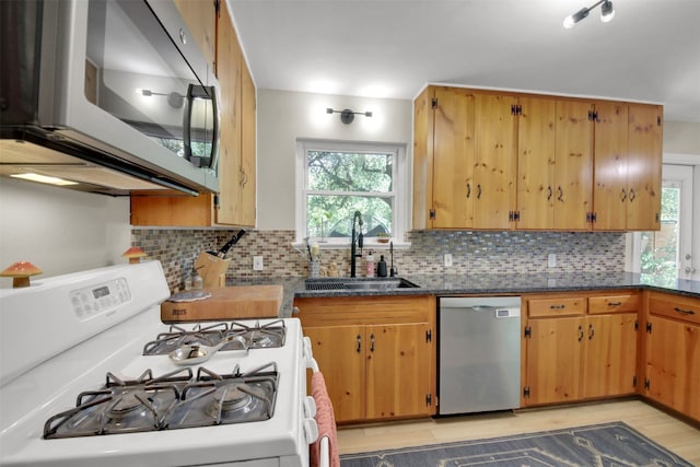 7610 Gault St, Austin, TX 78757 - photo 15