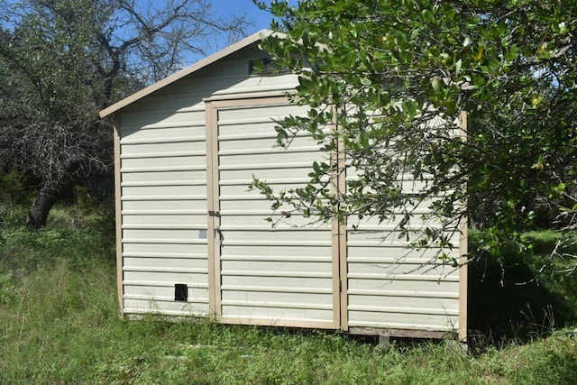 1800 Thousand Oaks Trl, Liberty Hill, TX 78642 - view of shed