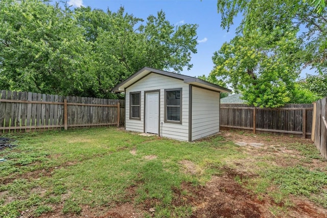 837 Mica Ln, Leander, TX 78641 - view of outdoor structure with a fenced backyard