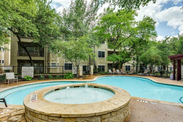 9525 N Capital Of Texas Hwy Unit 414, Austin, TX 78759 - community pool featuring a hot tub