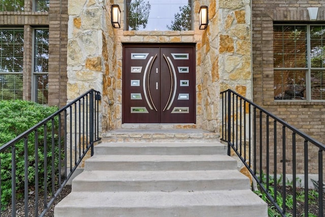 7608 Journeyville Dr, Austin, TX 78735 - entrance to property featuring stone siding