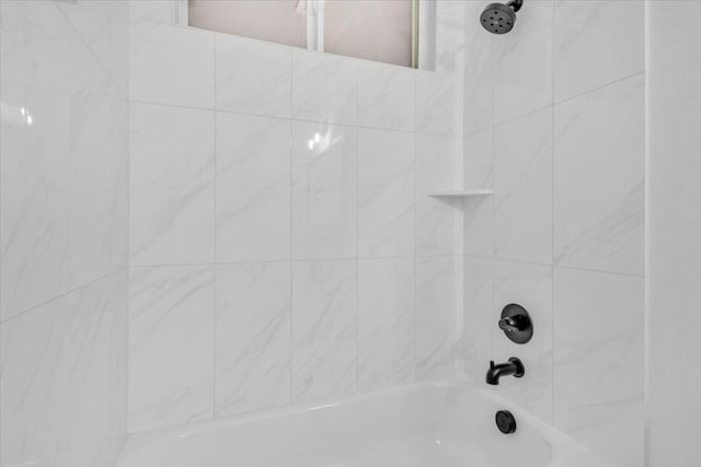 8609 San Giano Cv, Round Rock, TX 78665 - bathroom view of bathing tub / shower combination