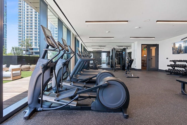 84 E Ave Unit 1506, Austin, TX 78701 - exercise room featuring a view of city
