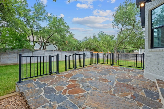 9402 Caracas Dr, Austin, TX 78733 - view of patio