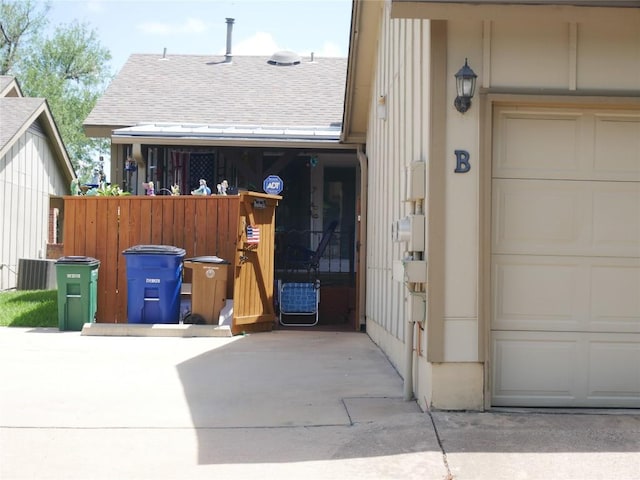 1501 W Braker Ln Unit 1262B, Austin, TX 78758 - view of garage