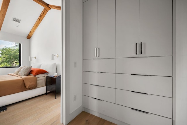 1911 Piedmont Ave, Austin, TX 78757 - view of closet
