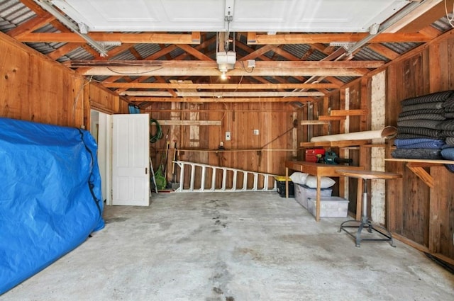 200 Garwood St, Smithville, TX 78957 - view of garage