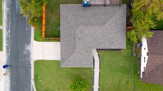 3907 Carmel Dr, Austin, TX 78721 - drone / aerial view