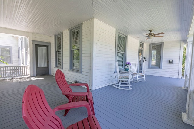 618 N Penelope St, Belton, TX 76513 - porch featuring a ceiling fan