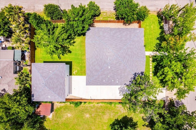 1215 Howard St, Taylor, TX 76574 - photo 37