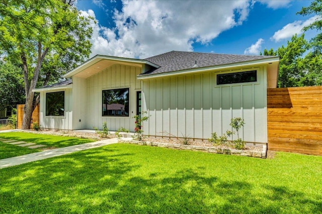 1215 Howard St, Taylor, TX 76574 - photo 2