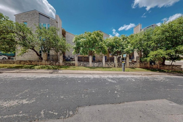 2414 Longview St Unit 102, Austin, TX 78705 - photo 36
