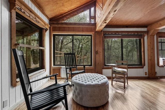 415 Balch Rd, Elgin, TX 78621 - sunroom featuring vaulted ceiling