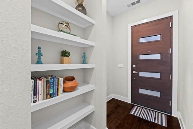 4501 Jackson Ave Unit 5301, Austin, TX 78731 - foyer entrance with dark wood-style flooring and baseboards