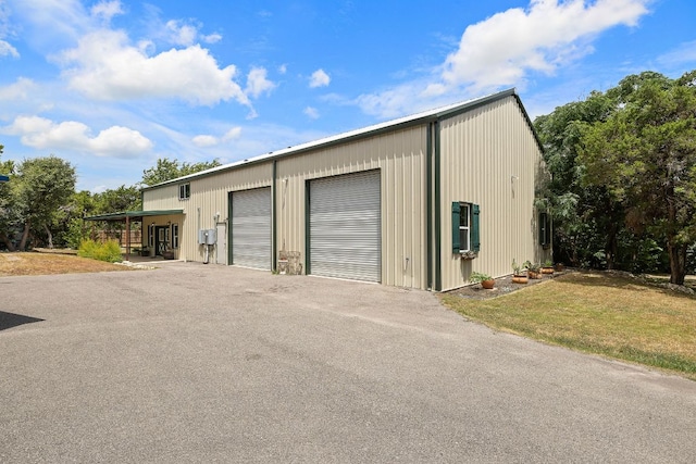 705 Peregrine Way, Leander, TX 78641 - view of detached garage
