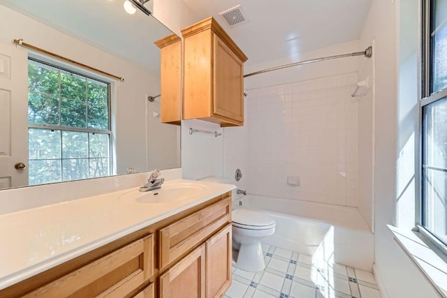 2920 Thrushwood Dr, Austin, TX 78757 - bathroom featuring vanity and shower / bath combination