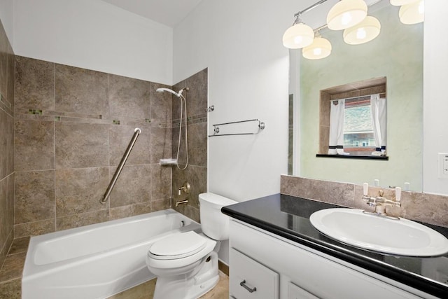 913 Taulbee Ln, Austin, TX 78757 - full bathroom featuring vanity and shower / bath combination