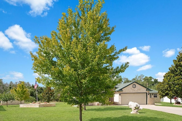 213 S Buffalo Pass, Georgetown, TX 78633 - view of front of property featuring concrete driveway and an attached garage