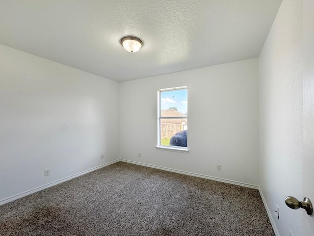 303 Rowdy Dr, Killeen, TX 76542 - carpeted empty room featuring baseboards