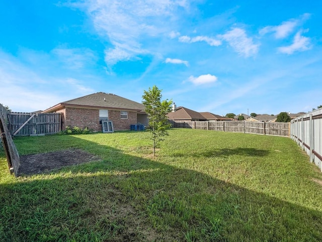 303 Rowdy Dr, Killeen, TX 76542 - view of fenced backyard