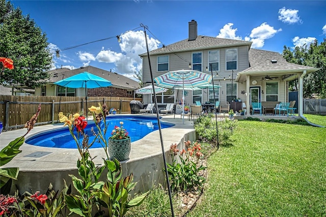 2712 Kickapoo Cavern Dr, Pflugerville, TX 78660 - view of swimming pool featuring a fenced backyard, a patio area, and a ceiling fan