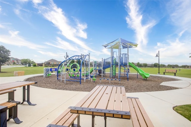 114 Creek Hollow Dr, Hutto, TX 78634 - view of communal playground