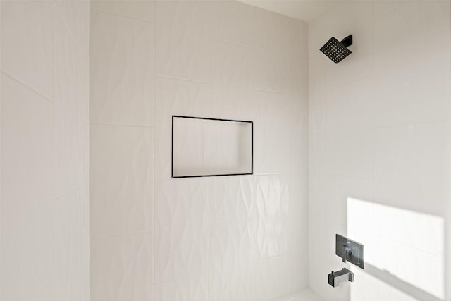 280 Bali Hai Ln, Bastrop, TX 78602 - full bath with bathtub / shower combination