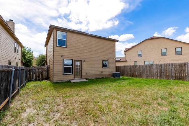 9104 Single Bend Trl, Temple, TX 76502 - rear view of house with a fenced backyard