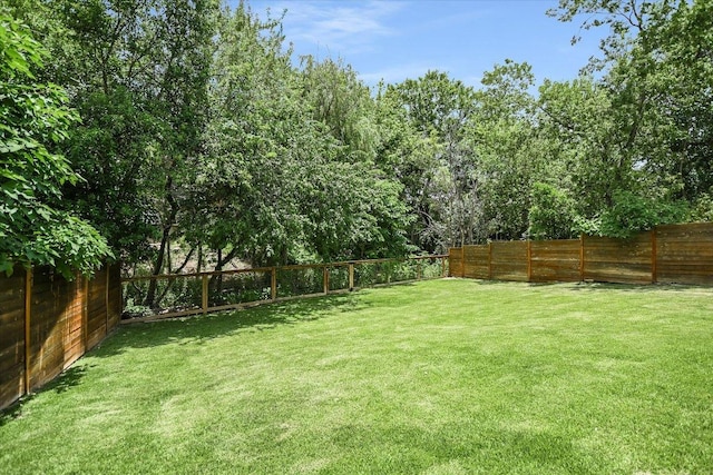 2707 La Mesa Dr, Austin, TX 78704 - view of fenced backyard