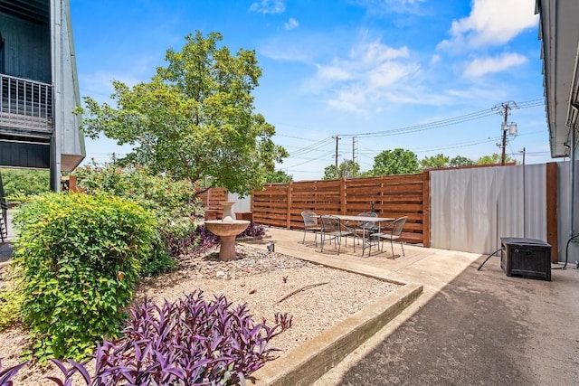 3815 Guadalupe St Unit 112, Austin, TX 78751 - view of patio / terrace with outdoor dining area