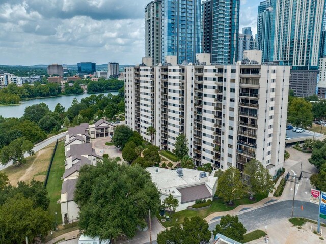 40 N Interstate 35 Unit 2D1, Austin, TX 78701 - view of urban area featuring a large body of water