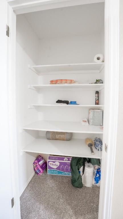 8086 Thaxton Rd, Austin, TX 78747 - view of closet