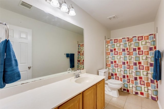1312 Kothman Dr, Hutto, TX 78634 - full bath featuring tile patterned flooring, vanity, and a shower with curtain