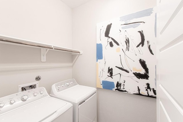 716 Dayridge Dr, Dripping Springs, TX 78620 - laundry area with washing machine and dryer