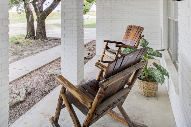 400 N Brazos St, Granger, TX 76530 - view of patio