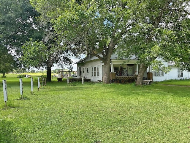 321 Douglas St, Lexington, TX 78947 - view of green lawn