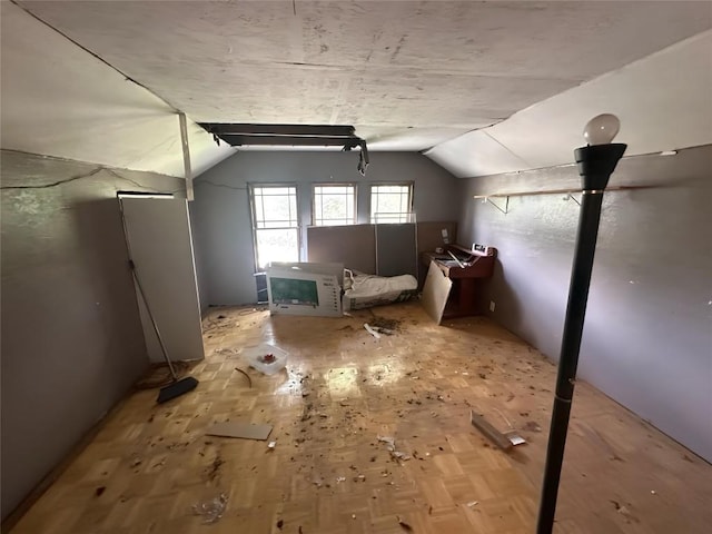 321 Douglas St, Lexington, TX 78947 - additional living space with vaulted ceiling