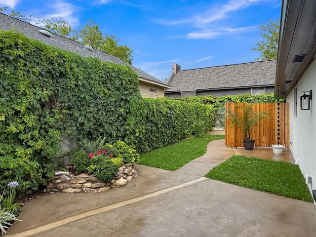 6709 Vine St, Austin, TX 78757 - view of yard with a patio