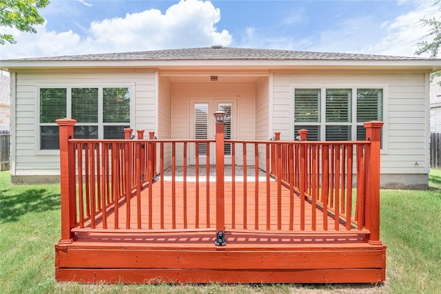 3805 Wales Ct Unit 611, Round Rock, TX 78681 - rear view of house featuring a lawn