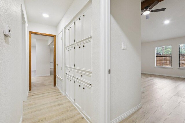 1808 Fawn Ridge Trl, Round Rock, TX 78681 - hallway featuring light wood-style floors and recessed lighting