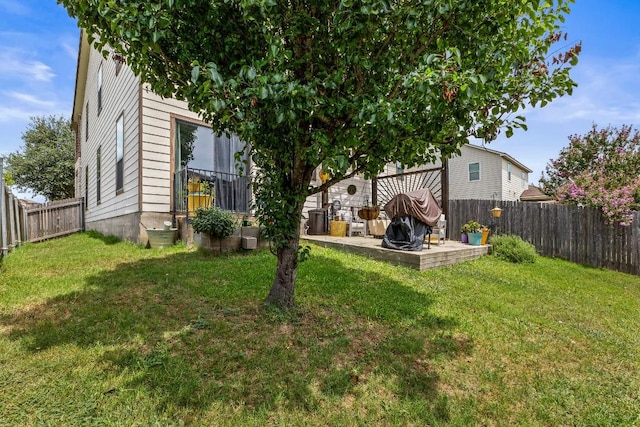 1231 Tumbleweed Trl, Temple, TX 76502 - fenced backyard with a patio