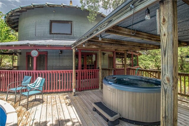 450 Oakwood Loop, San Marcos, TX 78666 - wooden terrace featuring a hot tub